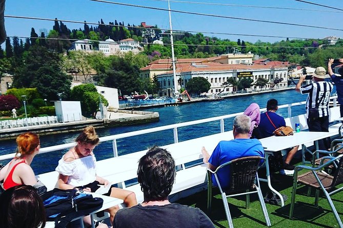 Luxury Yacht Bosphorus Cruise with Stop in Asia - Guide Included - Asian Shore Stop: Küçüksu Palace or Rumeli Fortress