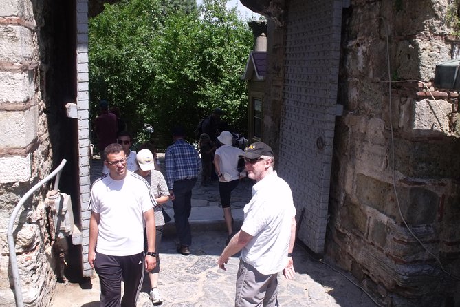 Luxury Yacht Bosphorus Cruise with Stop in Asia - Guide Included - The Inside of Küçüksu Palace and Fortress Visits