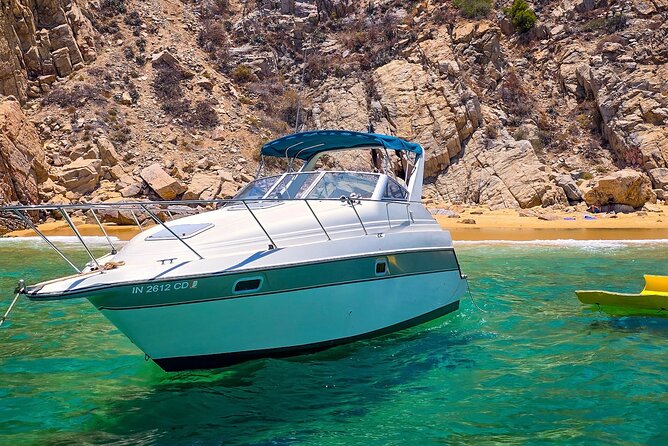 Luxury Yacht Charter and Arch Tour in Cabo San Lucas - Luxurious Private Yacht Tour in Cabo San Lucas for Up to 8 Guests