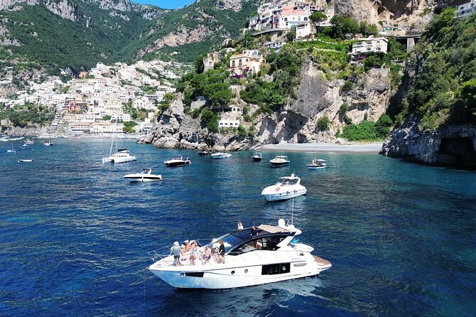 Luxury Yacht Tour Cranchi M44 Positano And Amalfi Coast - The Experience with the Skipper: Expertise and Personal Touch