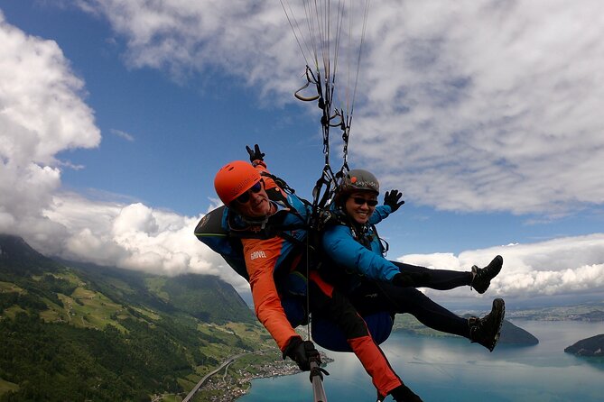 Luzern / Lucerne Professional Paragliding Tandem Flights - Who Should Consider This Paragliding Adventure