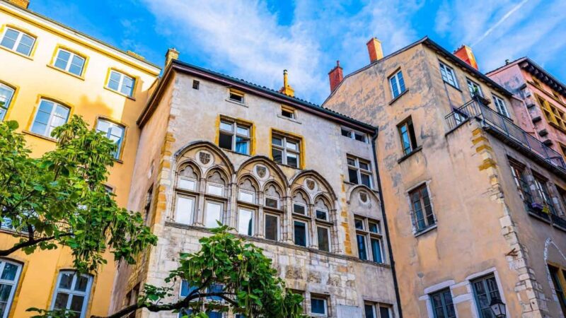 Lyon: between history and cinema, guided tour and coffee break included. - Explore Lyons Cinematic Side in Just 3 Hours