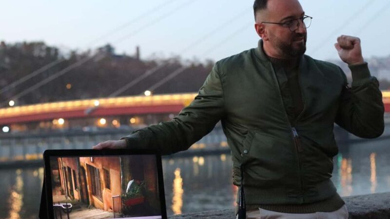 Lyon: between history and cinema, guided tour and coffee break included. - Key Points