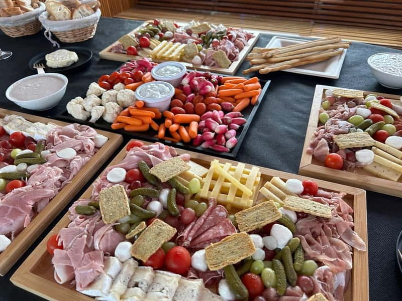 Lyon: Brunch on the Sâone River - Lyon: Brunch on the Sâone River – A Relaxing Gourmet Cruise with Scenic Views