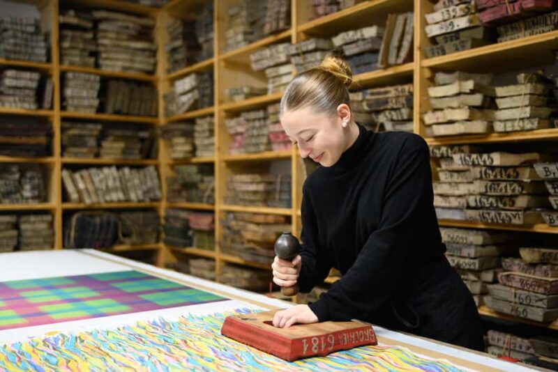 Lyon: Create your own traditional Lyonnais silk square - Materials, Safety, and Group Size