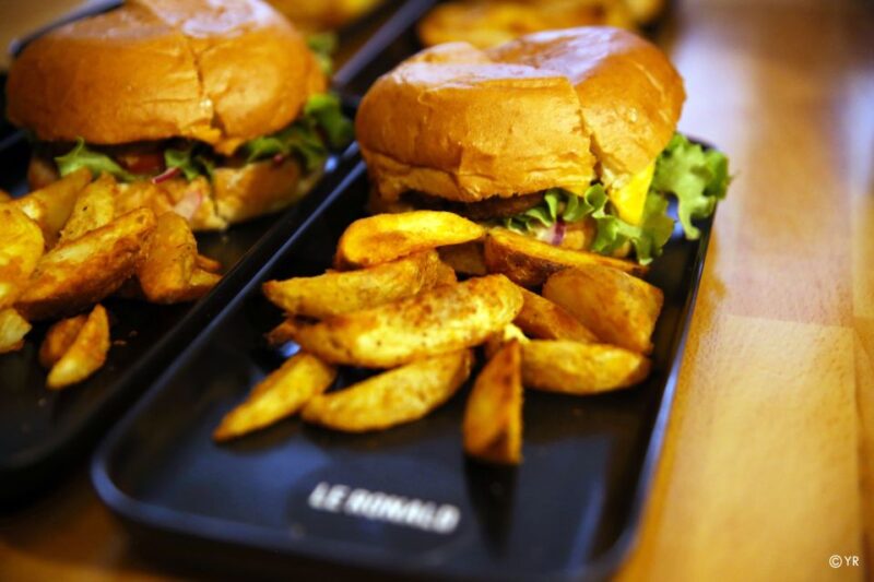 Lyon: Croix-Rousse District Vegan Food Tour with Tastings - Exploring Lyons Famous Traboules Secret Passageways