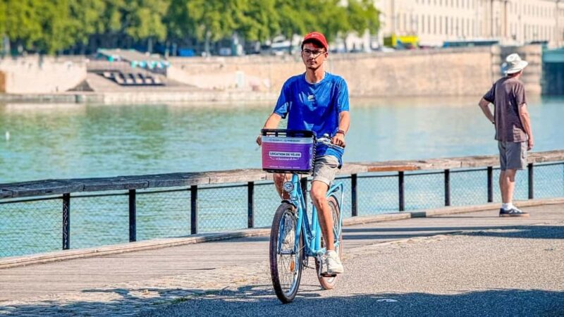 Lyon: discover the best spots on a guided bike tour - The Experience of the Guides