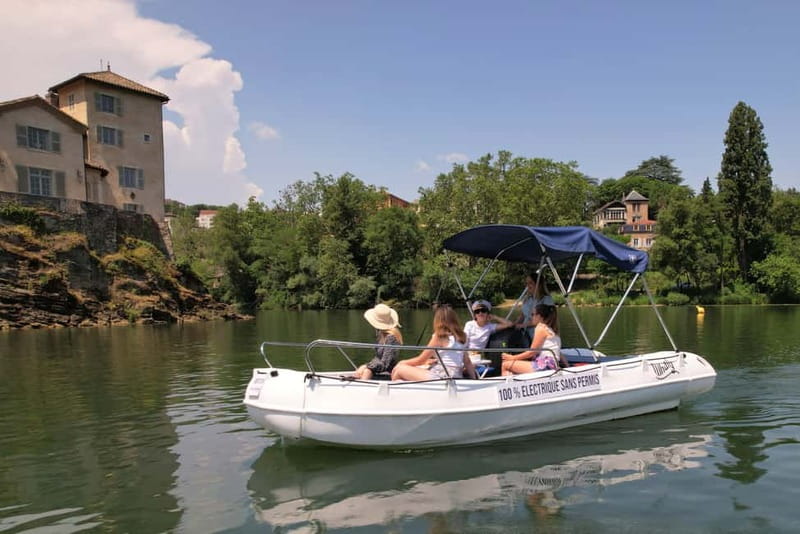 Lyon: from Confluence to Barbe Island by free license boat - What’s Included and What to Bring
