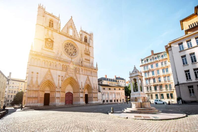 Lyon: From Lugdunum to the Canuts - 2000 Years Walking Tour - Exploring Vieux Lyon and Its Traboules