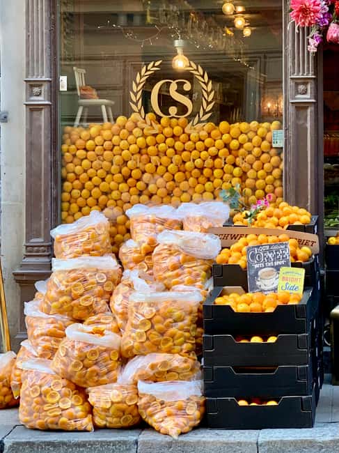 Lyon: Old Town Food Tour - Tasting Lyonnaise Specialties at Bouchons Lyonnais