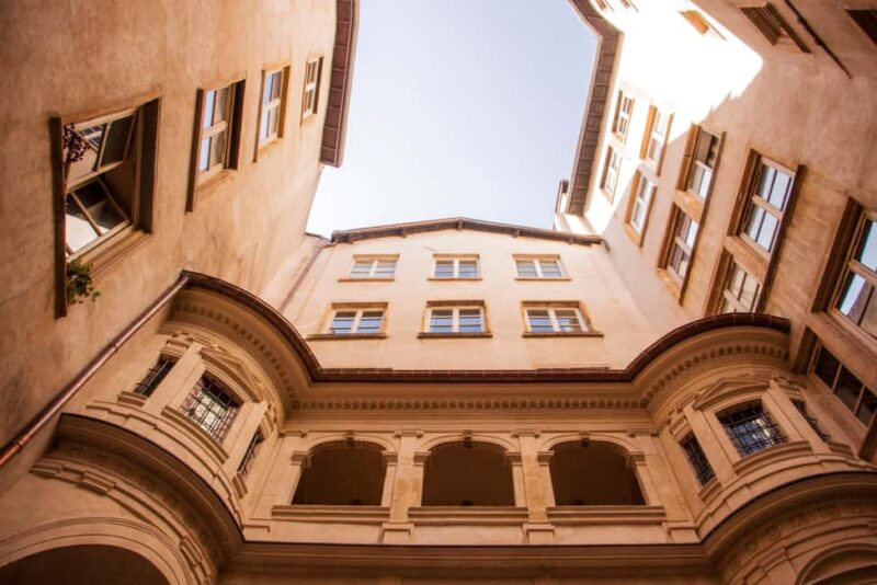 Lyon: Old Town Food Tour with 6 French Food Tastings & Wine - Sampling Lyon’s Legendary Cheeses and Wines