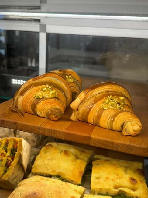 Lyon: Pastries and Chocolate Walking Food Tour w/6+ Tastings - Logistics: Meeting Point, Group Size, and Flexibility