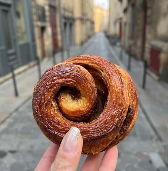 Lyon: Pastries and Chocolate Walking Food Tour w/6+ Tastings - Comparing to Similar Tours