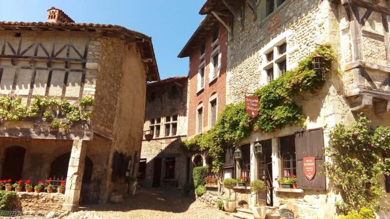 Lyon: Pérouges & Bugey Wine Tour with Tastings - Key Points