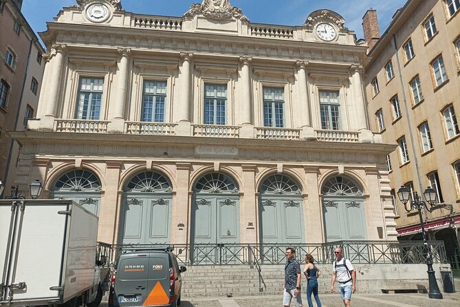 Lyon Private Guided Tour with a professional tour guide - The Guide: Knowledgeable and Personable