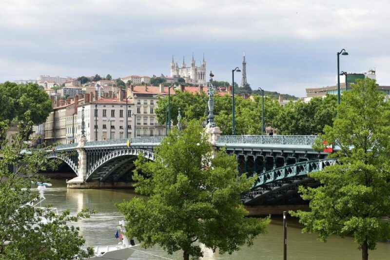 Lyon: Private Guided Walking Tour - Exploring Lyon’s Renaissance Architecture and Old Town