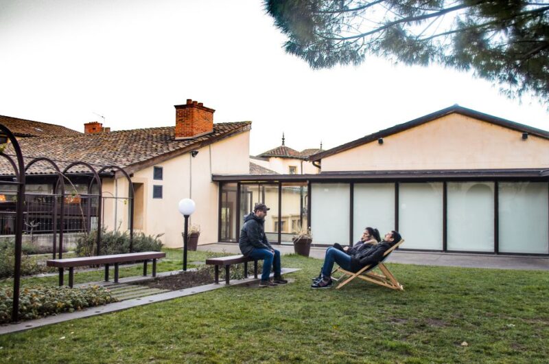 Lyon: Private Pedicab Tour of Top Landmarks & Hidden Gems - The Guide: Personal, Knowledgeable, and Multi-Lingual