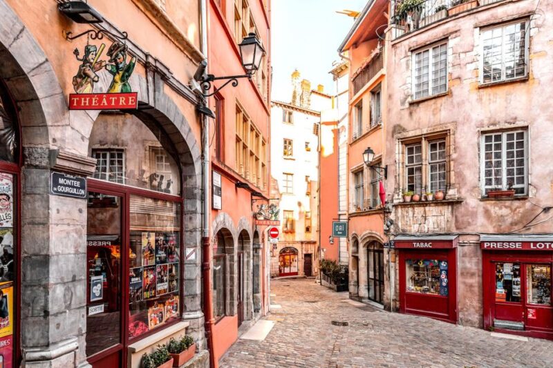 Lyon: Private Walking Tour of UNESCO Old Districts - End of the Tour at Rue Mercière
