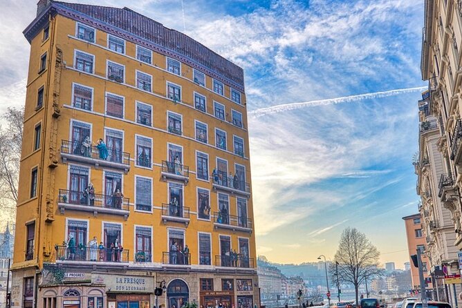 Lyon Scavenger Hunt and Sights Self-Guided Tour - Finding Lyon’s Famous Sights with Clues and Hints