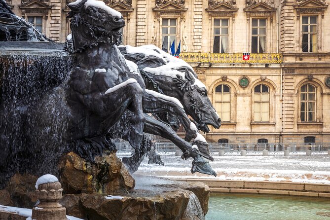 Lyon UNESCO: Private walking tour - Uncover Lyon’s Puppetry Heritage at Guignol Museum