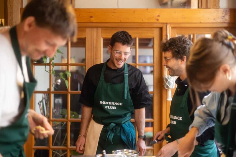 Lyon: Unique and friendly cooking class in the center with tasting - Key Points