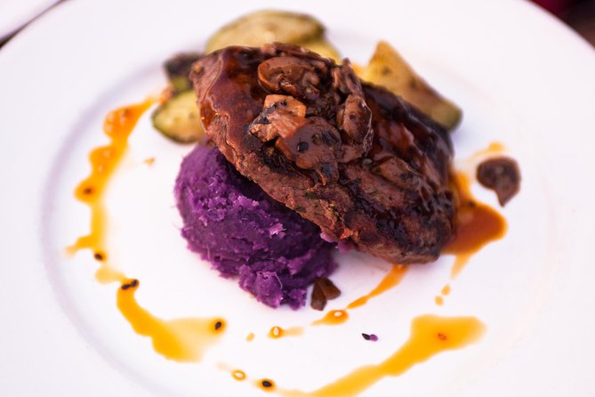 Ma'alaea Premium Dinner Cruise: Four Course Dining Experience - Practical Details: Meeting Point and Accessibility