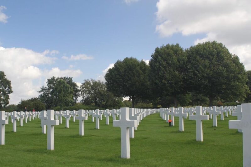 Maastricht: Day trip from Amsterdam with 3 country point - Who Will Enjoy This Tour Most?