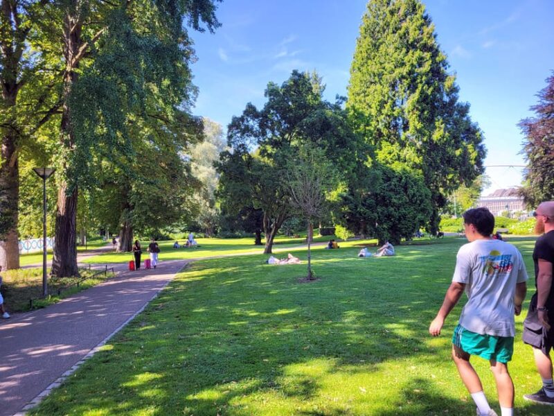 Maastricht Hidden Gems Tour Uncover the Unexpected - Wandering Through Hidden Alleys and Historic Houses