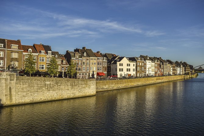 Maastricht Privat Sightseeing City Walk - Exploring Maastricht’s Market Square and Historic Landmarks