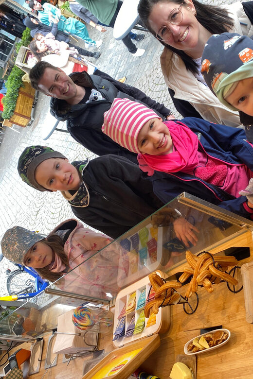 Maastricht: Unlimited Dutch Poffertjes and Spanish Churros - Topping and Sauce Variety: Creating Your Own Flavor Combinations