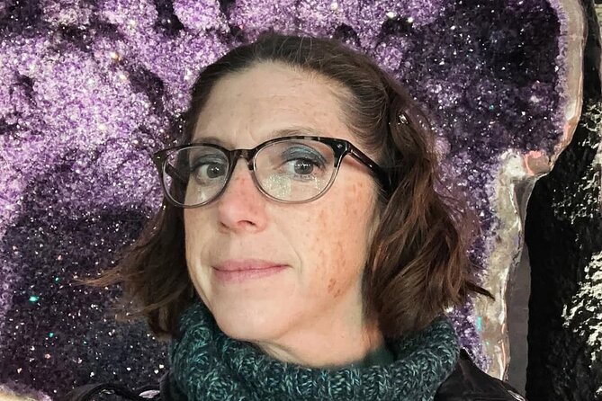 Macabre Victorian Era Walking Tour in Savannah Ga - The Guide’s Role in Sharing Dark Tales