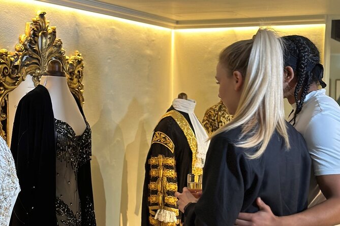 Madame Tussauds London Fast Track and Champagne Experience - Explore London’s Celebrity World with VIP Access and Champagne