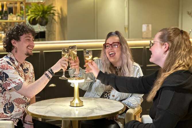 Madame Tussauds London Fast Track and Champagne Experience - Skip-the-Line Access at Madame Tussauds London