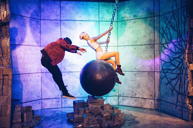 Madame Tussauds Nashville Admission Ticket - The Realism of the Wax Figures and Visitor Reactions