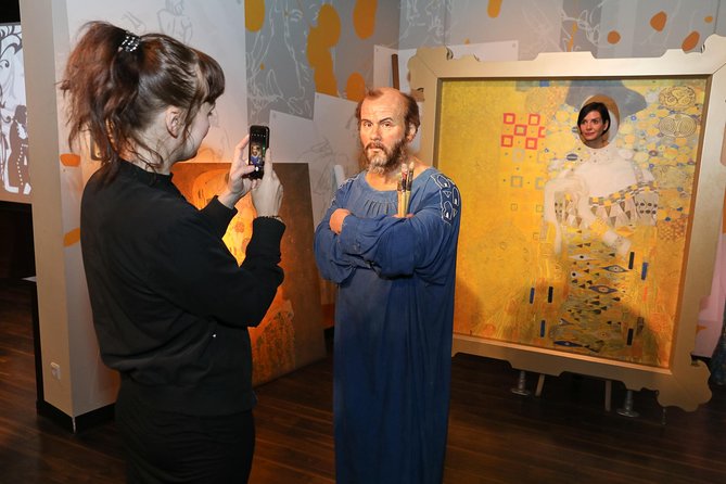 Madame Tussauds Vienna - Accessibility, Group Sizes, and Practical Tips