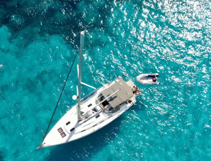 Maddalena Archipelago: Island-Hopping Sailing Tour and Lunch - The Yacht and Onboard Comfort