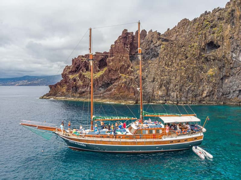 Madeira : 5 hour East Coast boat excursion - Marine Life and Natural Reserves Along the Route