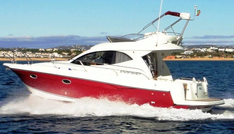 Madeira: Boat trip - Scenic Bay Stops with Local Snacks and Fine Wines