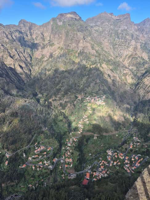 Madeira: Curral das Freiras & Câmara de Lobos Tour - Visiting Jardim da Serra and Tasting Local Delights