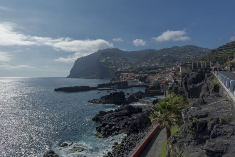 Madeira: Customized 3, 4 or 6-Hour Tour - Visiting Câmara de Lobos: A Picturesque Fishing Village