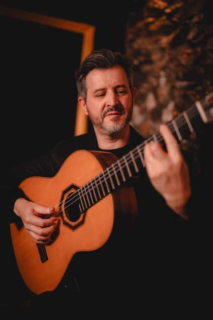 Madeira: Fado Show - The Heart of Portugal With Madeira Wine - Key Points