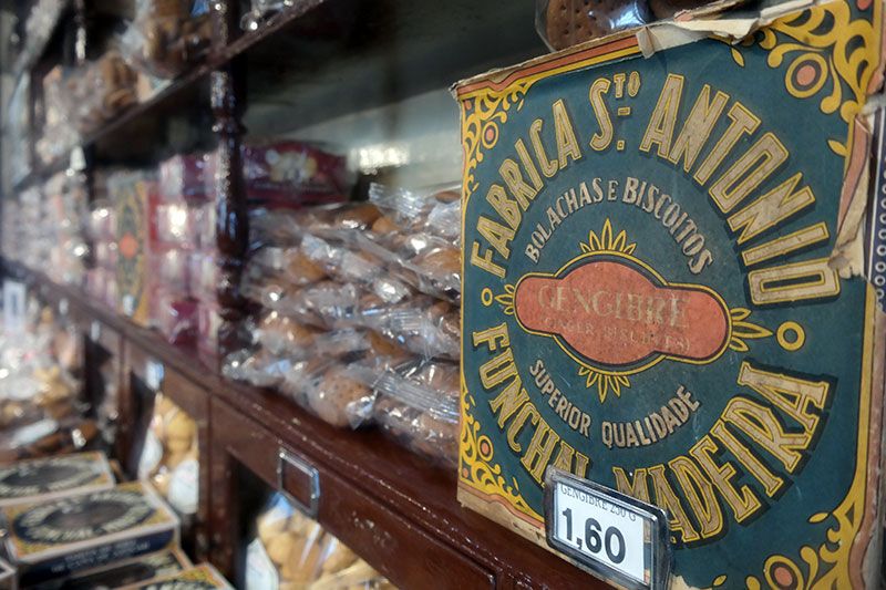 Madeira: Food and Wine Walking Tour in Funchal - Exploring Funchal’s Vibrant Food Market