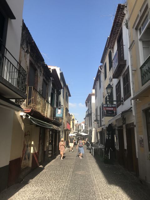 Madeira: Guided Foodie Walking Tour with Tastings and Wine - Lunch at Well-Chosen Local Venues