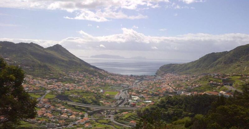 Madeira: Maroços Landscapes 2.5-Hour Guided Walk - Scenic Walk Between Mountains and Valleys