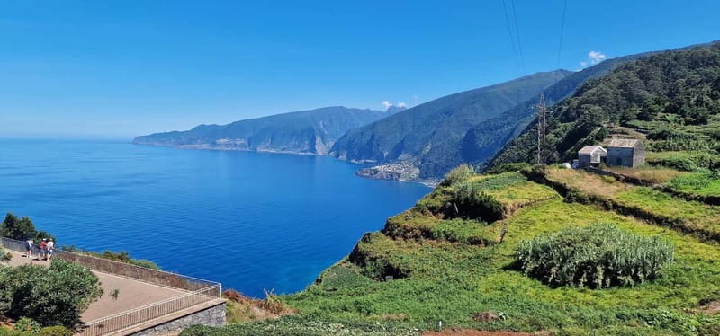 Madeira Private 4-Seater Mercedes VIP - Engaging and Knowledgeable Guides Enhance the Experience