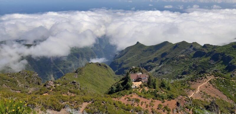 Madeira: Private Guided Achadas Teixeira - Pico Ruivo PR1.1 - The Sum Up: A Scenic and Comfortable Way to Reach Pico Ruivo