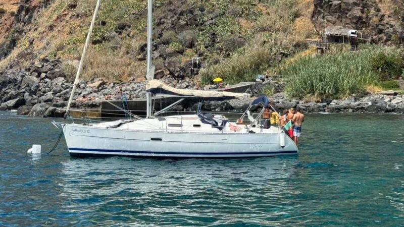 Madeira: private sailboat tour for families, SUP, and snorkeling - Departure from Funchal Marina with a Warm Welcome