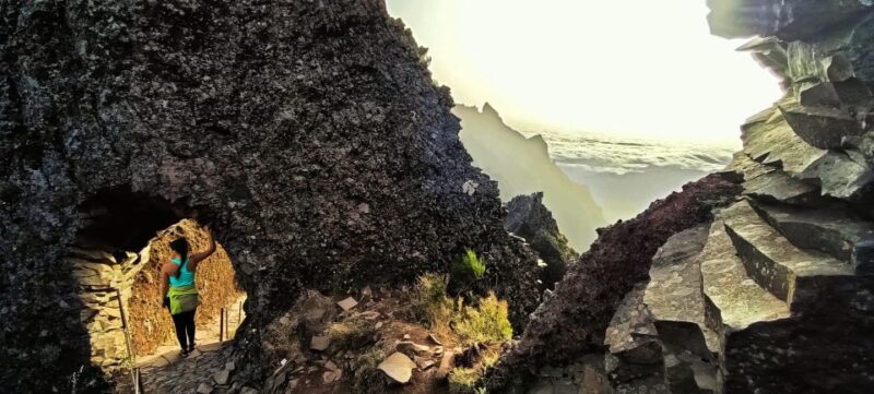 Madeira: Sunrise at Pico do Arieiro & Hike Larano trail - Comfortable Transportation and Scenic Route