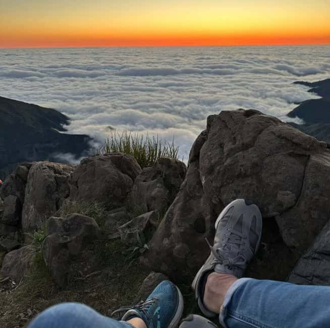 Madeira: Sunrise at Pico do Arieiro with short hike on PR1 - Madeira: Sunrise at Pico do Arieiro with short hike on PR1