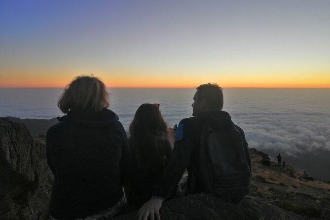 Madeira sunrise (Ponta de Sao Lourenco) Private tour - How the Sunrise Spectacle Unfolds